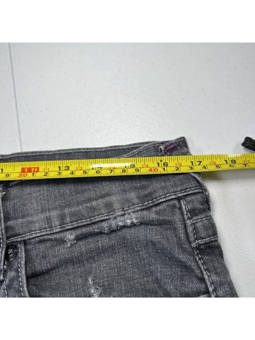 True Religion Mens Gray Ricky Relaxed Straight Distressed Jeans Size 34x33 Y2K